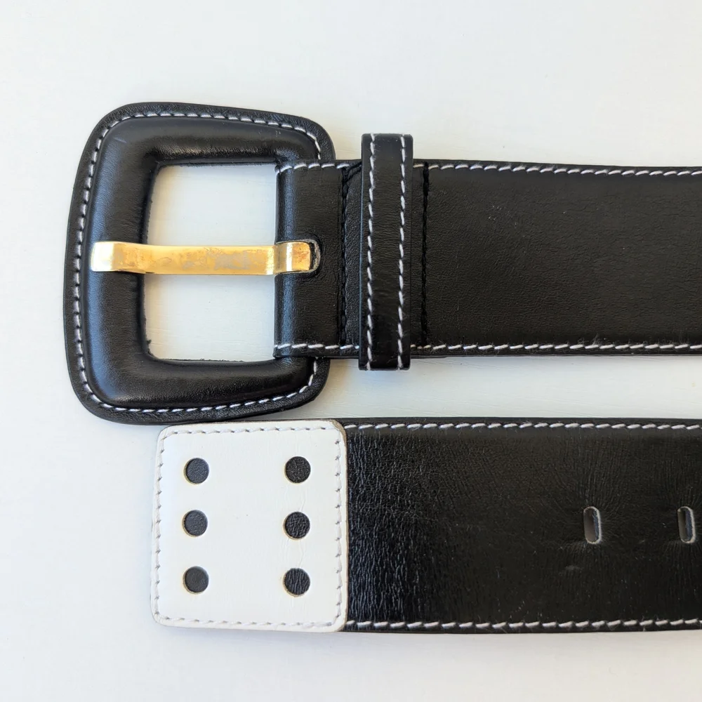 Escada Vintage wide leather belt from the 1980s, known for its distinctive "Roll - Picture 2 of 11